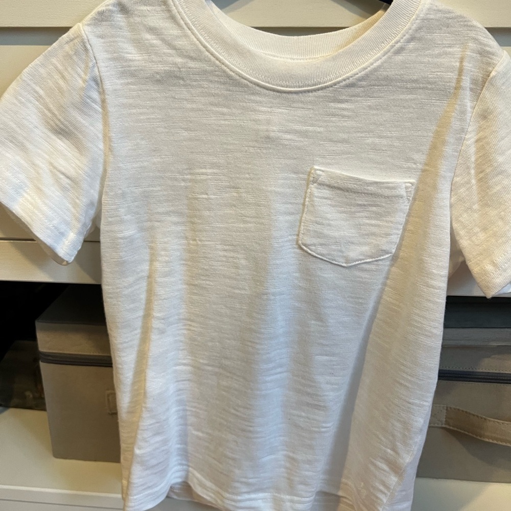 Janie and Hack whit pocket T-shirt
